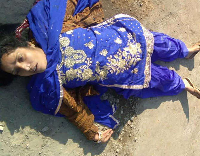 बलदेव नगर चौकी के बाहर एक रिटायर फौजी ने अपनी पत्नी की गोली मारकर हत्या कर दी