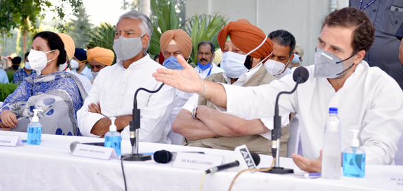 ਮੈਨੂੰ ਆਜ਼ਾਦ ਪ੍ਰੈਸ ਅਤੇ ਆਜ਼ਾਦ ਸੰਸਥਾਵਾਂ ਦੇ ਦਿਓ, ਮੋਦੀ ਸਰਕਾਰ ਬਹੁਤਾ ਚਿਰ ਨਹੀਂ ਟਿਕ ਸਕੇਗੀ-ਰਾਹੁਲ ਗਾਂਧੀ ਦਾ ਐਲਾਨ