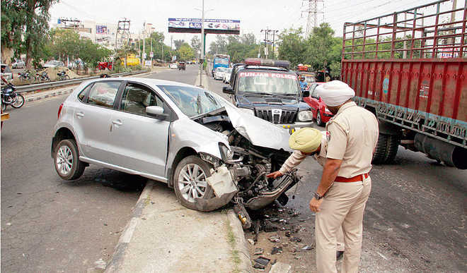 ਟਰੈਫਿਕ ਦੀ ਕਮਜ਼ੋਰ ਵਿਵਸਥਾ ਕਾਰਨ ਭਾਰਤ ਵਿੱਚ ਪ੍ਰਤੀਦਿਨ 415 ਲੋਕ ਸੜਕ ਹਾਦਸਿਆਂ ਦੇ ਹੋ ਰਹੇ ਨੇ ਸ਼ਿਕਾਰ