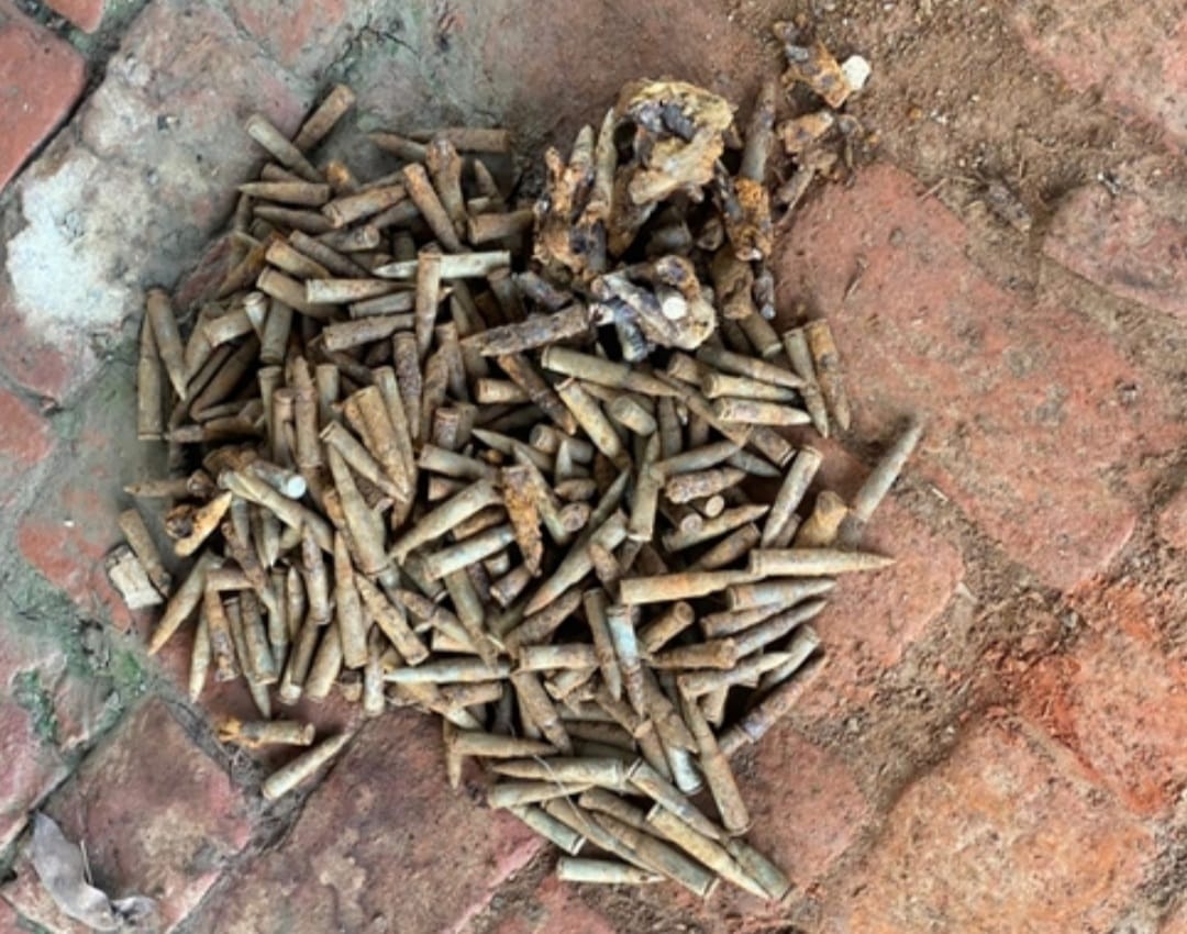 ਘਰ ਦੀ ਨੀਂਹ ਪੁੱਟਦਿਆਂ ਬਰਾਮਦ ਹੋਇਆ ਵੱਡੀ ਮਾਤਰਾ ‘ਚ ਗੋਲੀ ਸਿੱਕਾ, ਪਲਾਸਟਿਕ ਦੀ ਕੈਨੀ ‘ਚ ਮਿਲੀਆਂ ਵੱਖ-ਵੱਖ ਤਰ੍ਹਾਂ ਦੀਆਂ 336 ਗੋਲੀਆਂ