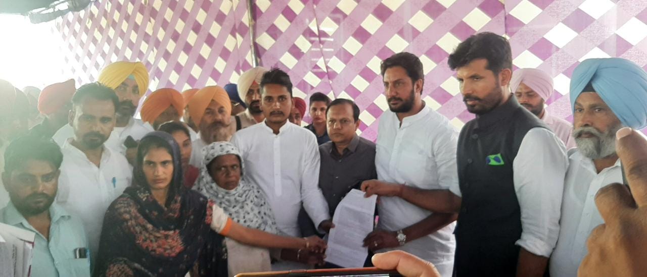 राजा वड़िंग ने किसानी संघर्ष के दौरान जान गवाने वाले 7 किसानों के वारिसों को सरकारी नौकरियों के नियुक्ति पत्र सौंपे