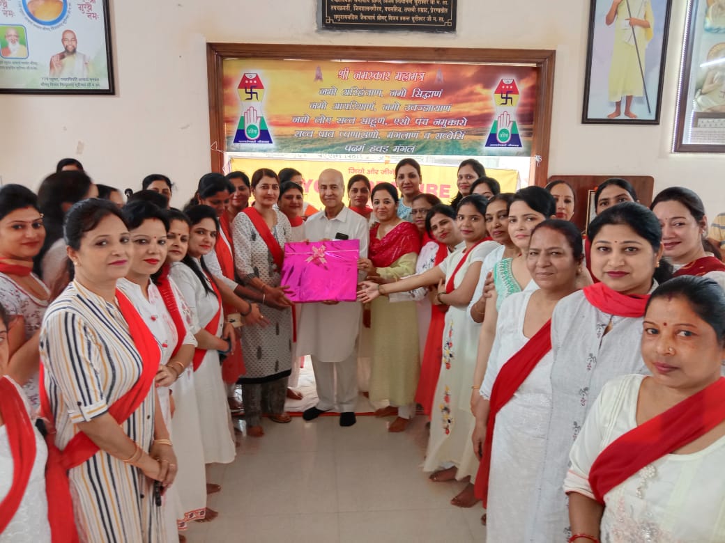 योग क्रिएचर द्वारा अंतरराष्ट्रीय योग दिवस पर कराई गई सूर्य नमस्कार प्रतियोगिता
