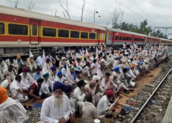 Farmers’ agitation at Amritsar rail roko adversely affects rail traffic