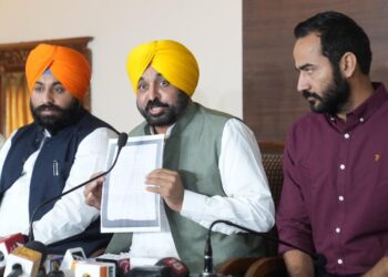 NO SHARE IN PANJAB UNIVERSITY: CM MAKES CLEAR TO HIS HARYANA COUNTERPART