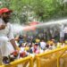 AAP leaders, volunteers face water cannons as they try to cross police barricades