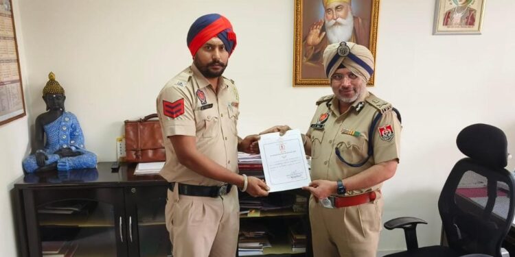 PUNJAB POLICE’S HEAD CONSTABLE HONOURED FOR SAVING DOG
