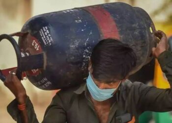 LPG Price Hike: Rate Of 19 kg Commercial Cylinder Hiked By Rs 7