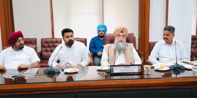 SPEAKER KULTAR SINGH SANDHWAN EMPHASIZES PROMPT & APPROPRIATE REDRESSAL OF PROBLEMS OF COMMON PEOPLE  BEING  RAISED  BY  MLAS