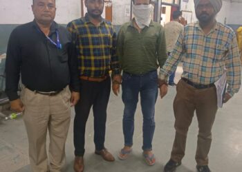 VB NABS PRIVATE PERSON FOR DEMANDING BRIBE OF RS 7K IN NAME OF TEHSILDAR