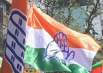 Assembly polls: 10 gm gold, free Internet likely in Telangana Congress manifesto