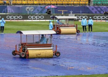 Bad weather delays toss of South Africa-Netherlands World Cup match