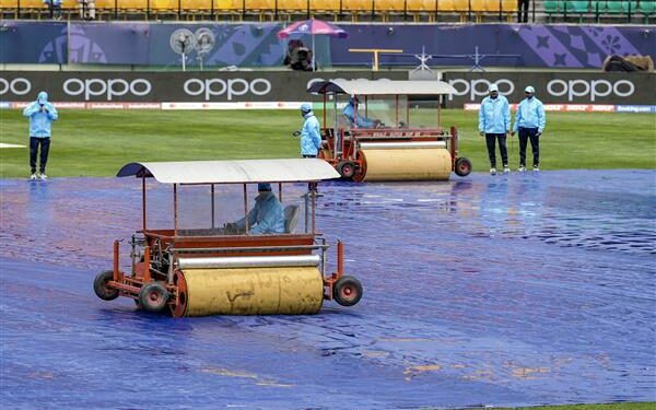 Bad weather delays toss of South Africa-Netherlands World Cup match