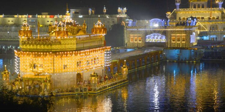 The birth anniversary of the fourth Patshah Guru Ramdas is being celebrated with devotion and enthusiasm