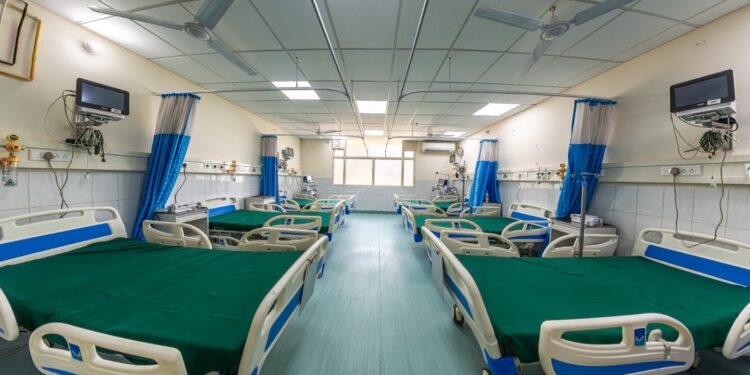 PUNJAB’s GOVT HOSPITALS TO HAVE FACILTIES AT PAR WITH PRIVATE HOSPITALS