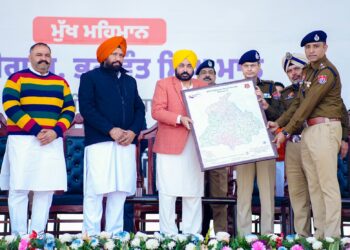 CM put forth his vision in form of Sadak Surakhya Force before people