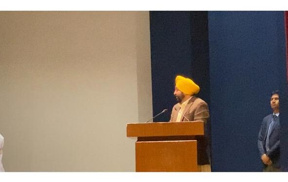 Bhagwant Mann, the talented artist, captivates the audience with his mesmerizing performance of the soulful song ‘Challa’.