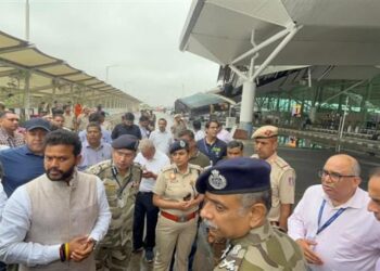 Terminal 1 at Delhi airport experiences roof collapse, resulting in 1 fatality and 5 injuries.
