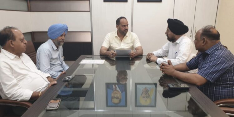 PUNJAB STATE TRADER’S COMMISSION MEMBER HOLDS MEETING WITH BUSINESS SECTOR REPRESENTATIVES