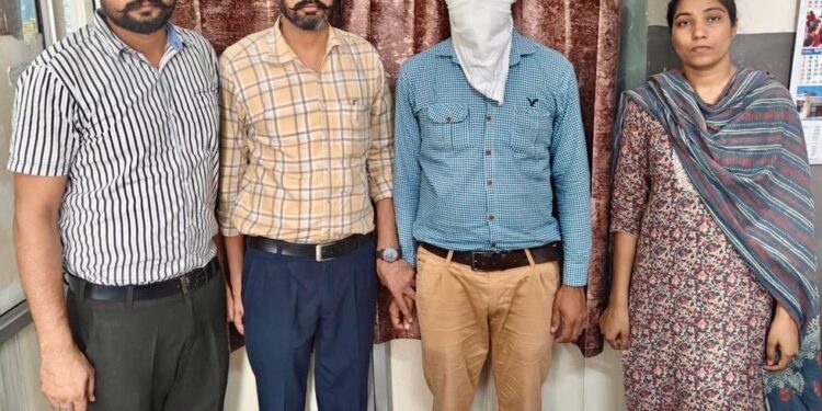 Vigilance Bureau arrests Patwari taking Rs 5,500 bribe for mutation of land