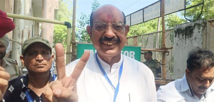 Live updates on the result