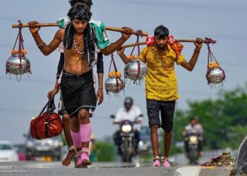 Supreme Court halts UP government’s directive for restaurants to exhibit owners’ names along Kanwar Yatra route.