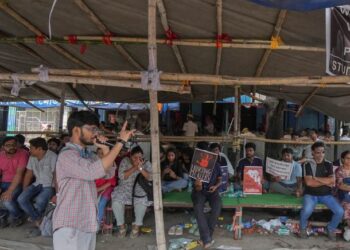 SUCI-C protests in West Bengal include road blockades and processions.