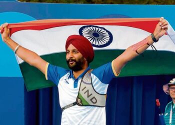 Harvinder becomes the first Indian archer to secure a gold medal at the Paralympics.