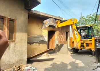 YUDH NASHIAN VIRUDH: ILLEGAL STRUCTURE DEMOLISHED IN BARNALA
