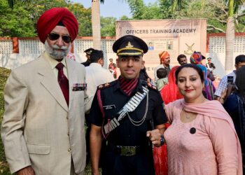 GURDASPUR’S MADHAV COMMISSIONED INTO ARTILLERY REGIMENT OF  INDIAN ARMY AS LIEUTENANT