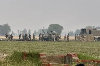 An unidentified aircraft has crashed in Bathinda, resulting in one fatality and nine injuries.