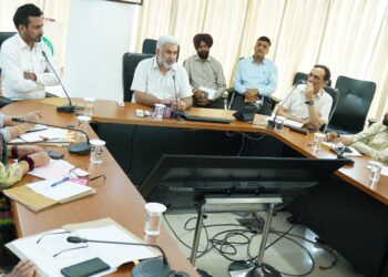 Explore possibility of a pilot project of planting huge saplings of flowery variety on highways: Lal Chand Kataruchak