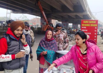 Milk Langar by Anmol Muskan Trust marks the Prakash Purab of the Guru Gobind Singh ji