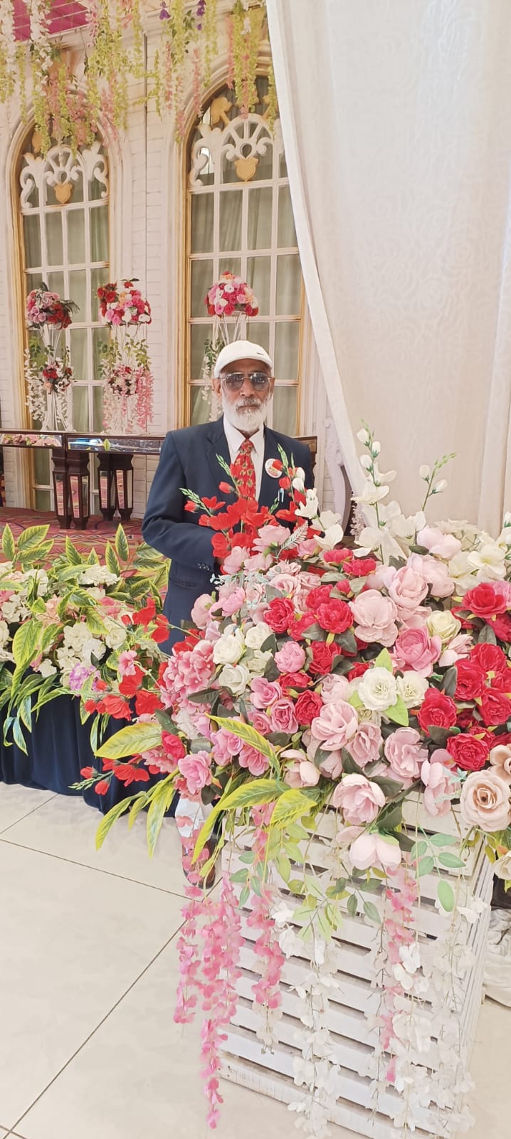 अच्छे संस्कार, शिष्टाचार, कर्तव्यपरायण विद्यार्थी, संसारी, गृहस्थ, कुटुम्बी, राष्ट्रप्रेमी, पर लोभी, स्वार्थी, क्रोधी, विनाश से भयभीत।