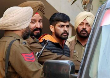 लॉरेंस बिश्नोई को दिल्ली की पटियाला हाउस कोर्ट में लाया गया