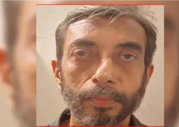 प्रेमिका की हत्या के बाद शरीर के टुकड़े