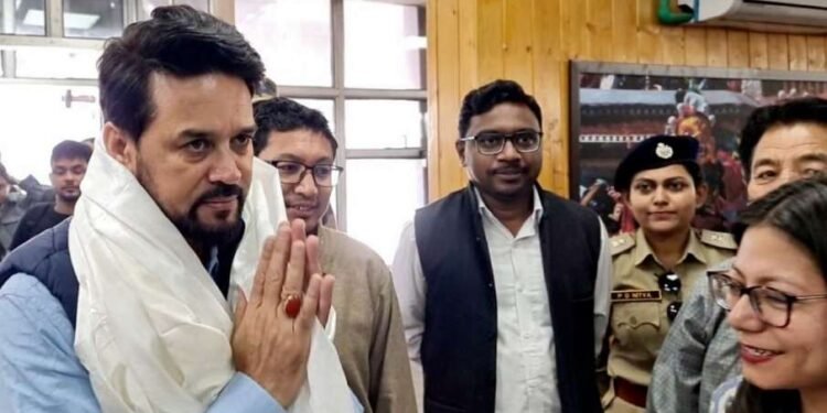 भारत-चीन बॉर्डर पर रहने वाले लोगों को मिलेगी फ्री ‘डिश’ सर्विस, केंद्रीय मंत्री अनुराग ठाकुर ने किया एलान