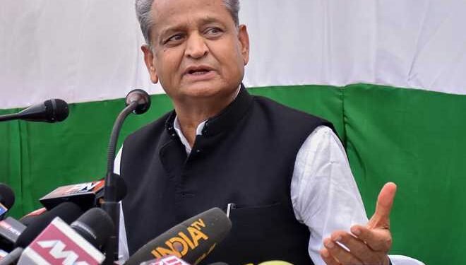 सीएम गहलोत का आरोप- PM मोदी के कार्यक्रम से मेरा ‘संबोधन’ हटाया, PMO ने किया खंडन