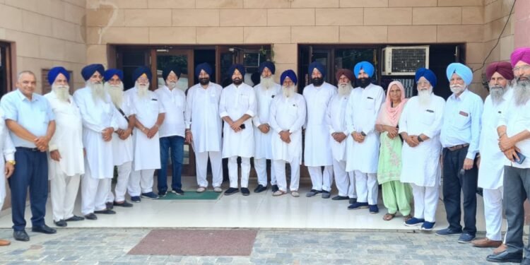 ਅਕਾਲੀ ਸਰਕਾਰ ਸਮੇਂ ਲੋੜਵੰਦਾਂ ਦੇ ਬਣੇ ਆਟਾ ਦਾਲ ਦੇ ਰਾਸ਼ਣ ਕਾਰਡ ਕੱਟਣੇ ਮੰਦਭਾਗਾ:– ਰਾਜੂ ਖੰਨਾ