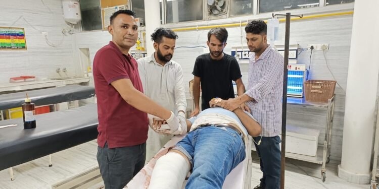      स्कूटरी और बुलेट मोटरसाइकिल की टक्कर स्कूटरी सवार घायल 