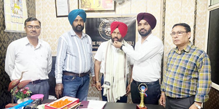 शेरे पंजाब एनआरआई क्लब (रा.) के अध्यक्ष हरदेव सिंह बठला ने मनविंदर सिंह को पंजाब का चेयरमैन नियुक्त किया।