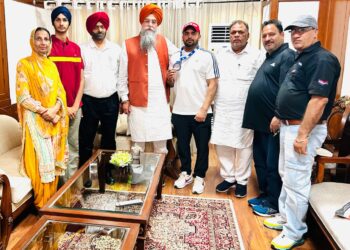 जत पदक विजेता वेटलिफ्टर द्वारा पंजाब विधान सभा स्पीकर के साथ मुलाकात