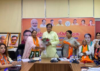 मोदी ने महिलाओं को बनाया देश की प्रगति में बराबर का भागीदार: ओम प्रकाश धनखड़