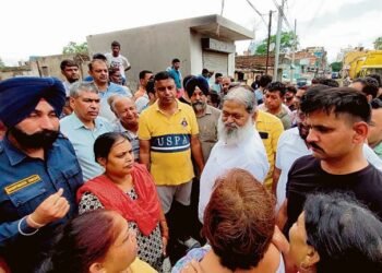 पानी निकला तो लगे विज जिंदाबाद के नारे