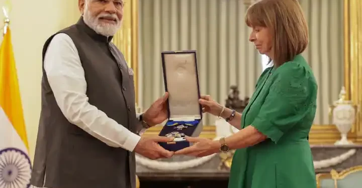 पीएम मोदी को ग्रीस ने ग्रैंड क्रॉस ऑफ द ऑर्डर ऑफ ऑनर से किया सम्मानित, प्रधानमंत्री ने कहा- रिश्तों की गर्मजोशी में नहीं कोई कमी