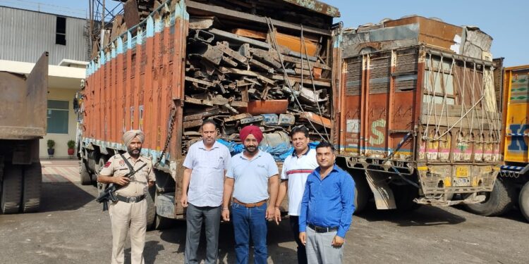 जी.एस.टी चोरी करने वालों के विरुद्ध मुहिम के अंतर्गत 12 फर्नेस की जांच, 60 वाहन किये ज़ब्त: हरपाल सिंह चीमा  