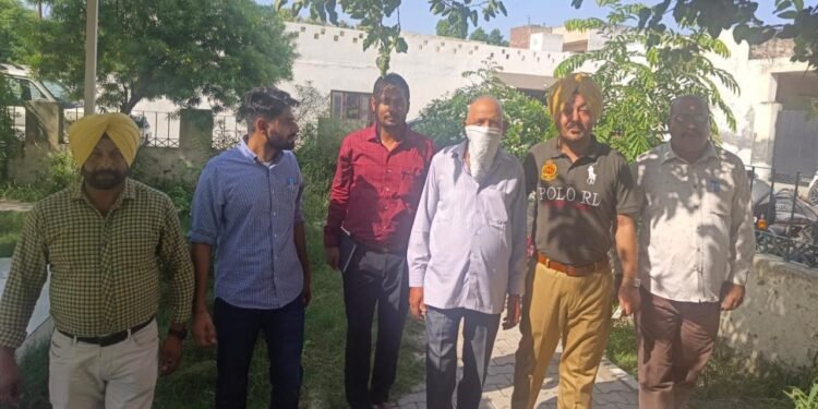 विजीलैंस द्वारा सफ़ाई सेवक से 6 हज़ार रुपए रिश्वत लेता नगर निगम लुधियाना का सुपरवाइजऱ काबू