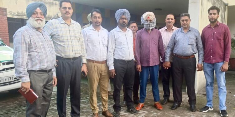 विवाह के झगड़े सम्बन्धी शिकायत के मामले में 4000 रुपए की रिश्वत लेता ए.एस.आई. विजीलैंस द्वारा गिरफ़्तार  