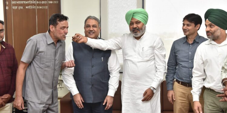 टैक्स चोरों और अवैध शराब के धंधे पर नकेल कसने के लिए आबकारी और कराधान विभाग को आधुनिक तकनीकों और बुनियादी ढांचे से किया लैस-हरपाल सिंह चीमा