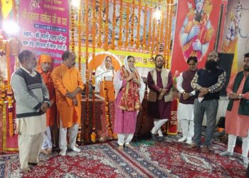 हमारे शास्त्रों के बारे में आने वाली पीढ़ियों को जागरूक किया जाए