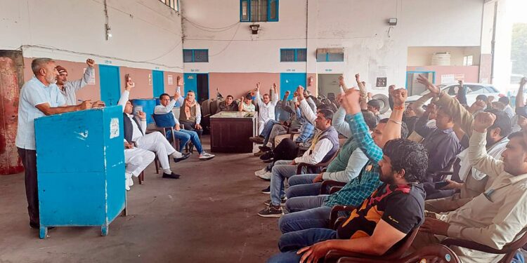 रोडवेज कर्मियों को बदनाम कर रही राज्य सरकार : सांझा मोर्चा 26 को करनाल में घेरेंगे मुख्यमंत्री आवास
